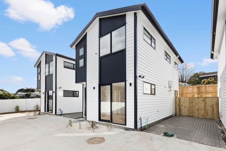 Photo of property in 59d Redwood Drive, Massey, Auckland, 0614