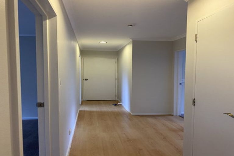 Photo of property in 1/28 Bernie Edwards Place, Botany Downs, Auckland, 2010