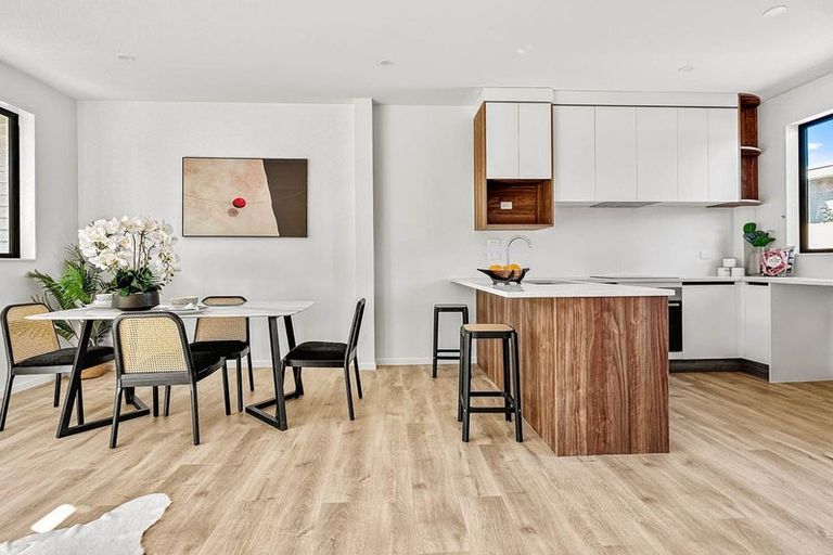 Photo of property in 4/37 Claude Road, Hillpark, Auckland, 2102