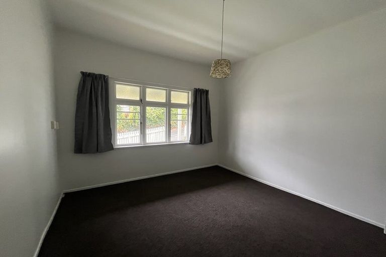 Photo of property in 12 Devon Street, Aro Valley, Wellington, 6021
