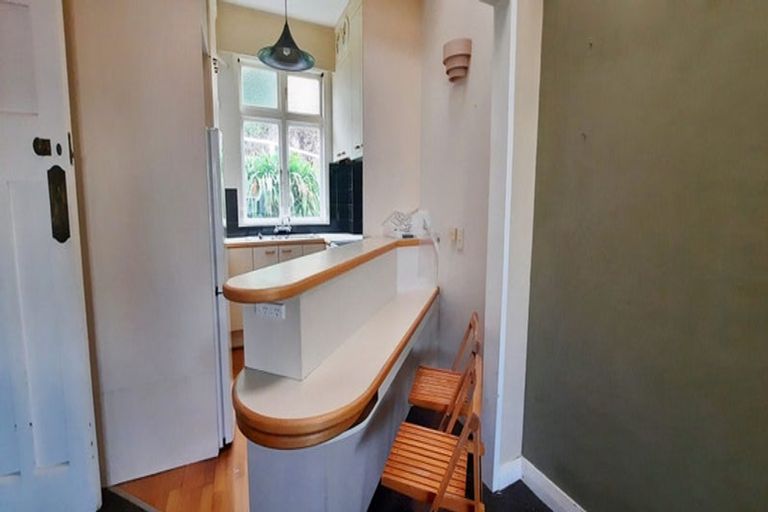 Photo of property in 21af1 Talavera Terrace, Kelburn, Wellington, 6012