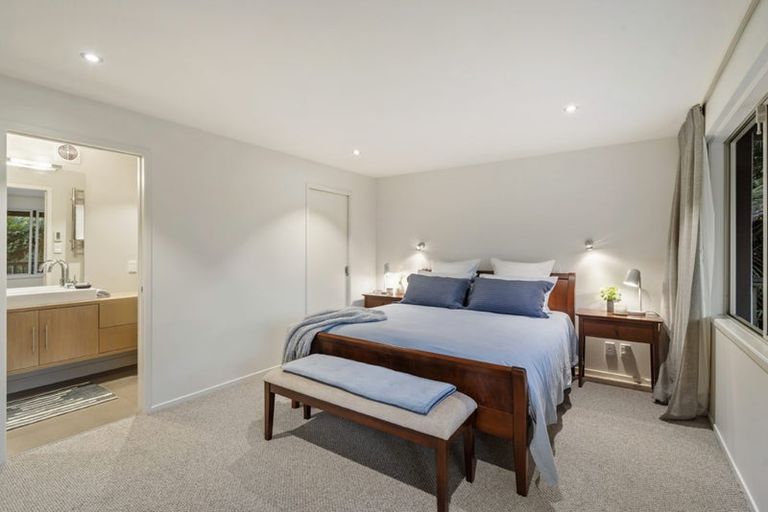 Photo of property in 61 Hinemoa Street, Birkenhead, Auckland, 0626