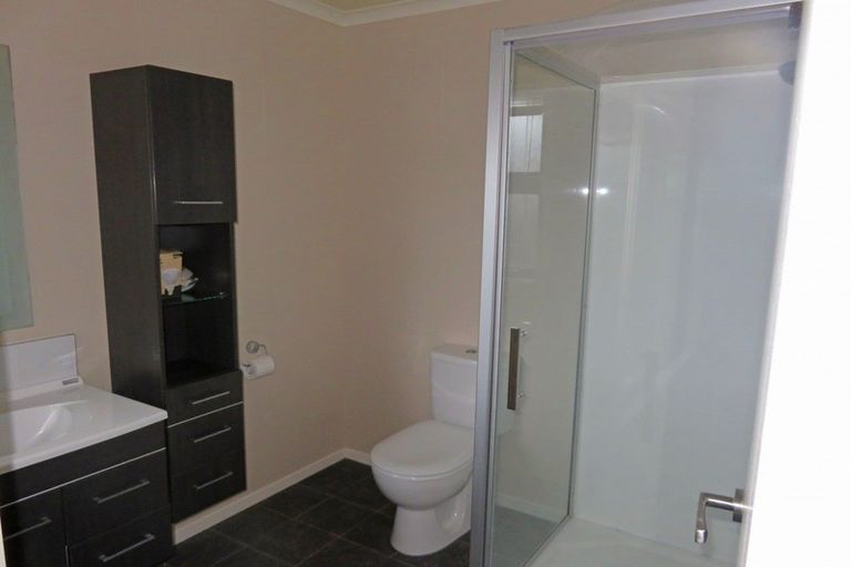 Photo of property in 53 Rosalie Terrace, Kelvin Grove, Palmerston North, 4414