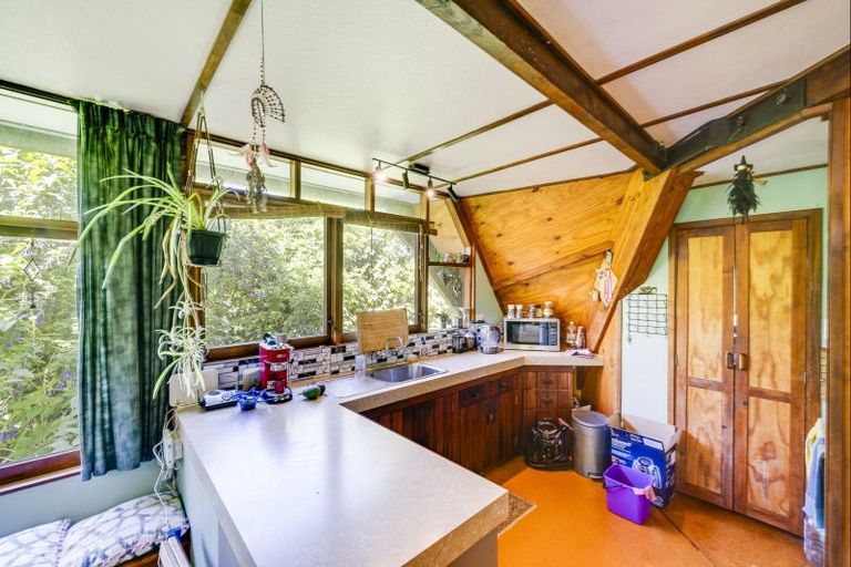 Photo of property in 21 Gillies Crescent, Waimarama, Havelock North, 4294