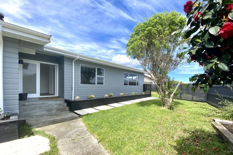 Photo of property in 32 Sylvan Avenue, Waikanae, 5036