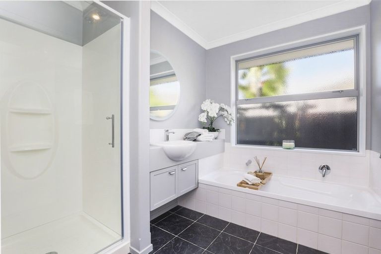 Photo of property in 18 Farleigh Close, Huntington, Hamilton, 3210