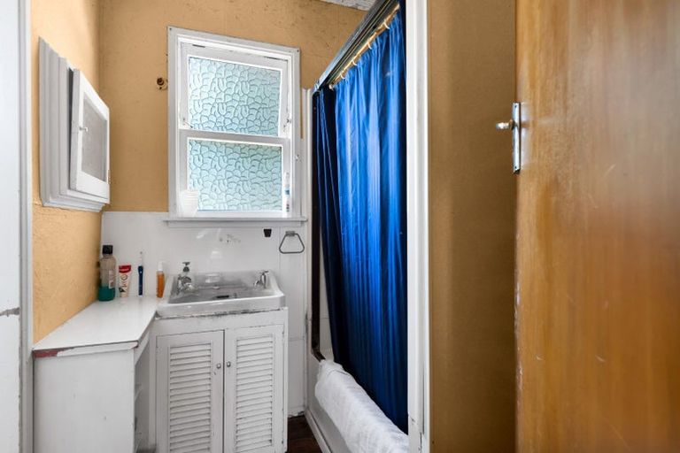 Photo of property in 9 Havelock Place, Blagdon, New Plymouth, 4310