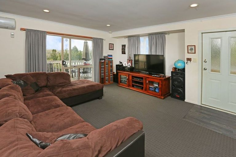 Photo of property in 49a Forest Hill Road, Henderson, Auckland, 0612
