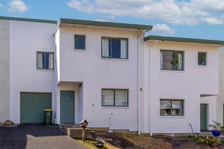 Photo of property in 13 Vitex Lane, Henderson, Auckland, 0612