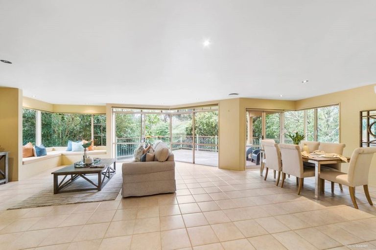 Photo of property in 79 Aeroview Drive, Beach Haven, Auckland, 0626
