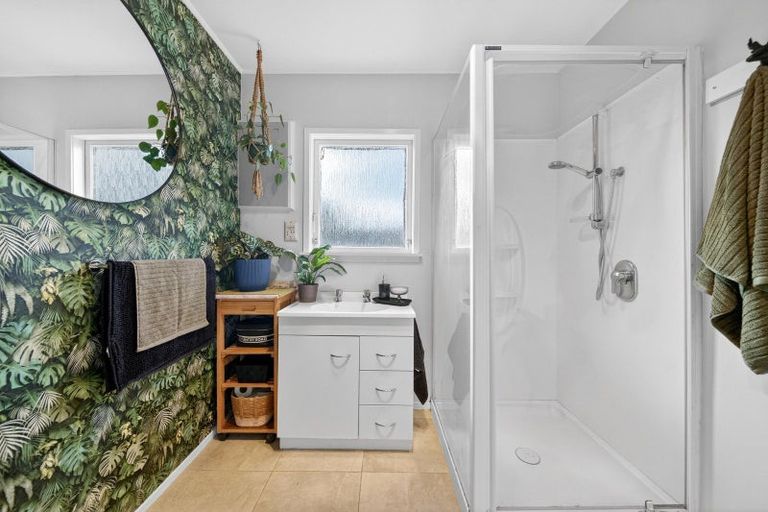 Photo of property in 19 Hardie Grove, Featherston, 5710