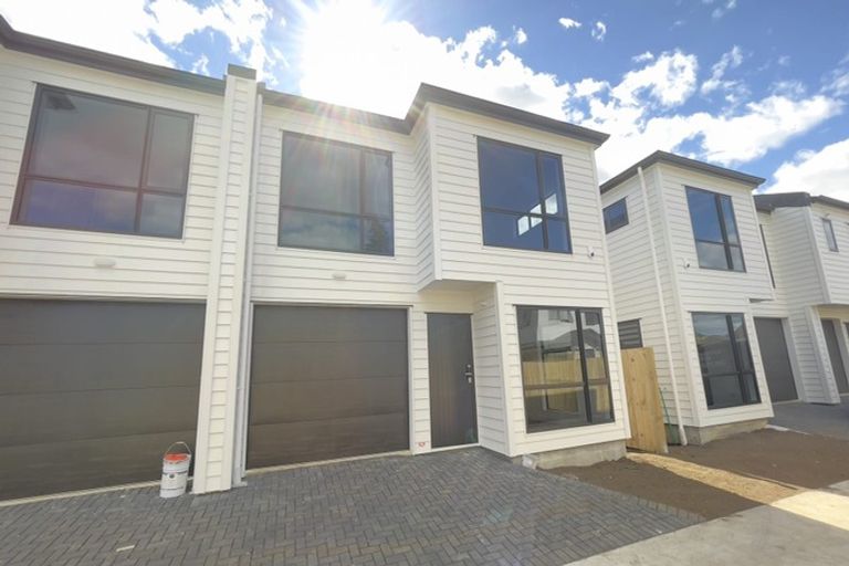 Photo of property in 127b Russell Road, Manurewa, Auckland, 2102