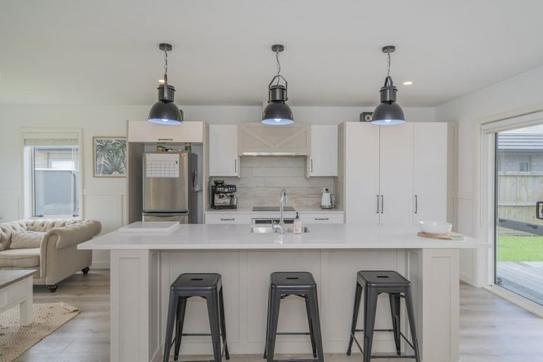 Photo of property in 94 Kupe Drive, Whitianga, 3510