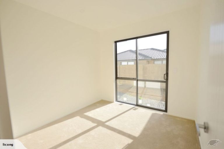Photo of property in 11 Verdot Close, Kumeu, 0810