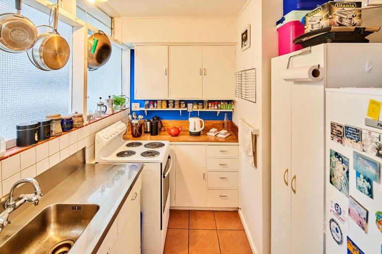 Photo of property in Embassy Court, 72 Brougham Street, Mount Victoria, Wellington, 6011