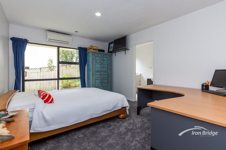 Photo of property in 1/3 Albany Highway, Unsworth Heights, Auckland, 0632