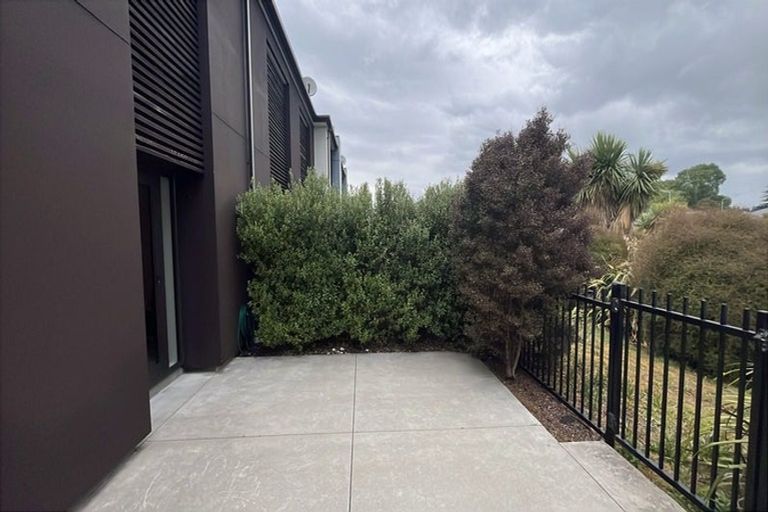 Photo of property in 21 Bellbird Lane, Marshland, Christchurch, 8083