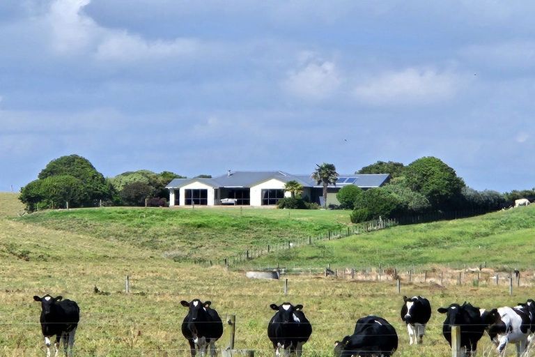 Photo of property in 2155c State Highway 2, Pukehina, 3186