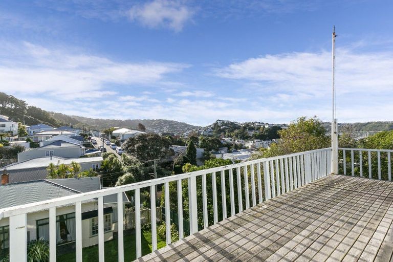 Photo of property in 7 Crawford Road, Kilbirnie, Wellington, 6022