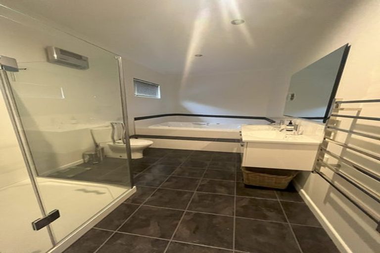 Photo of property in 7 Hogan Lane, Wanaka, 9305