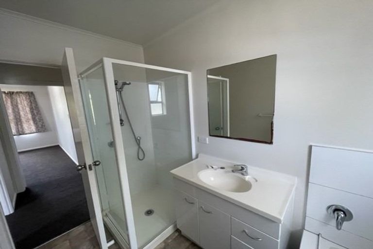 Photo of property in 2/73a Russell Road, Manurewa, Auckland, 2102