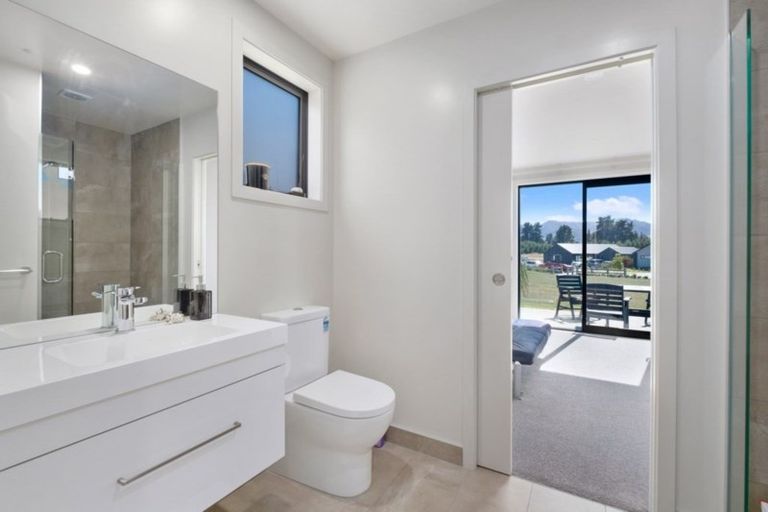 Photo of property in 9 Mount Creighton Crescent, Wanaka, 9305