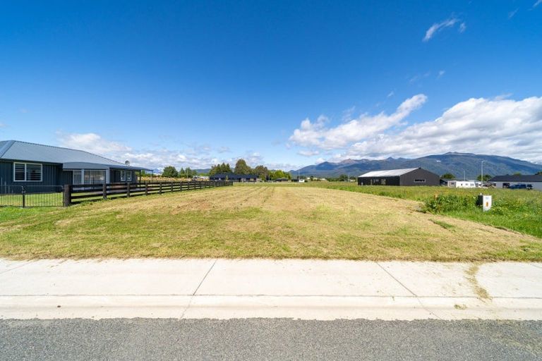 Photo of property in 19 Oraka Street, Te Anau, 9600