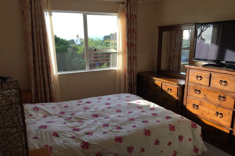 Photo of property in 6 Mclintock Street, Johnsonville, Wellington, 6037