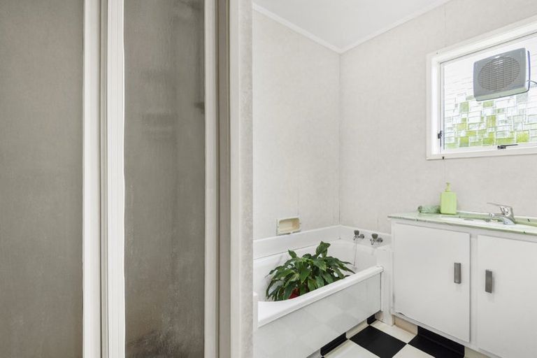 Photo of property in 7 Bardia Street, Belmont, Auckland, 0622