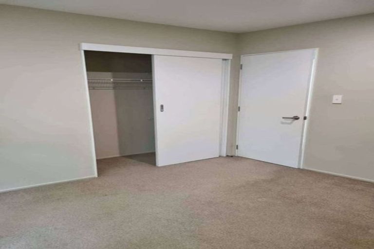 Photo of property in 118a Parkvale Road, Karori, Wellington, 6012