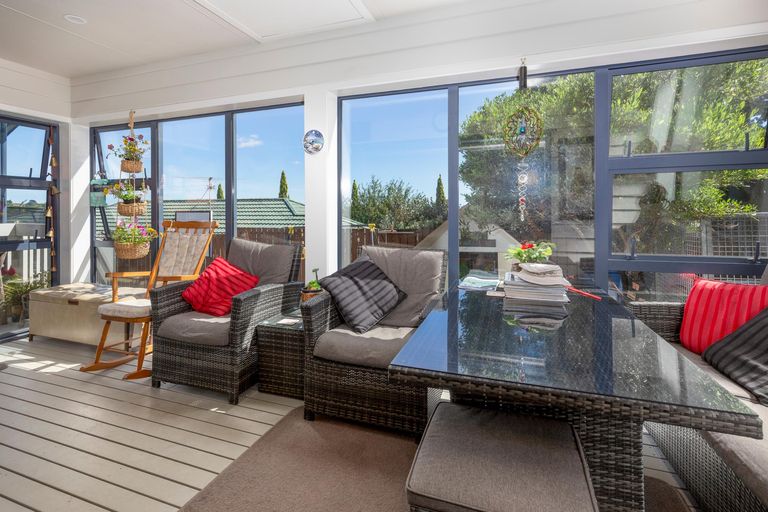 Photo of property in 9 Isabella Drive, Pukekohe, 2120