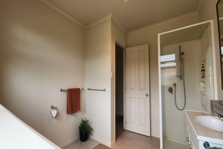 Photo of property in 29 Edgewater Grove, Whakatane, 3120