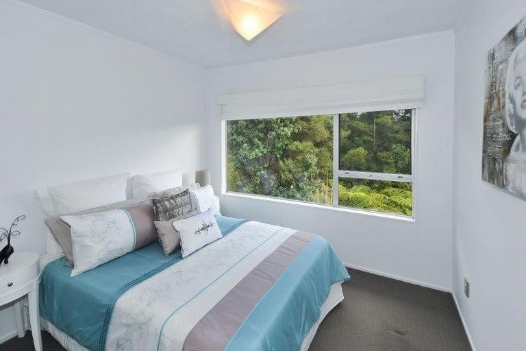 Photo of property in 9/40 Radiata Lane, Chatswood, Auckland, 0626