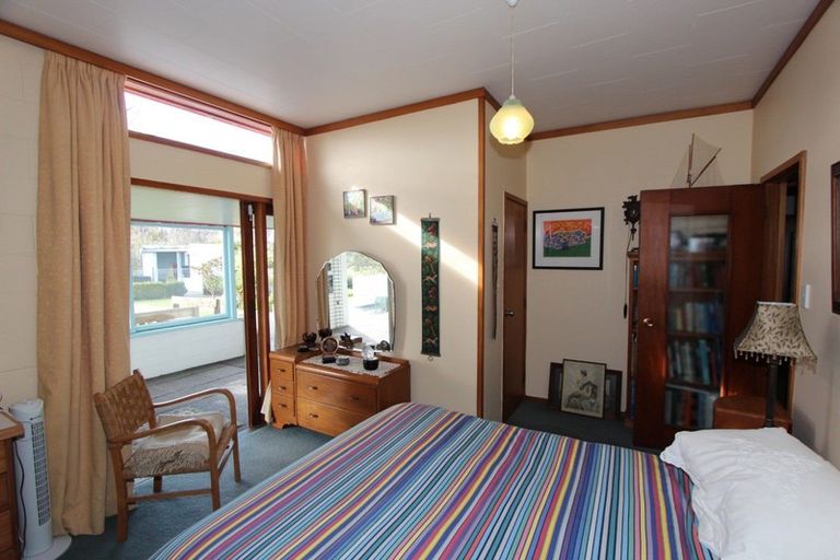 Photo of property in 402 Porangahau Road, Waipukurau, 4282