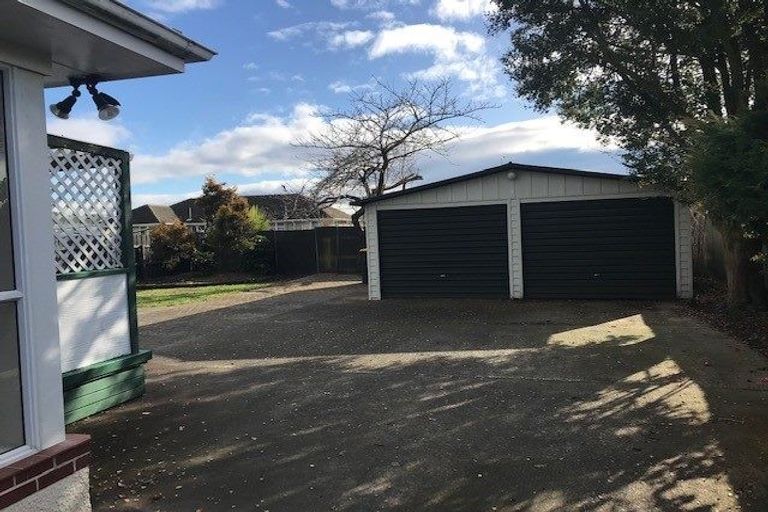 Photo of property in 67 Appleby Crescent, Burnside, Christchurch, 8053