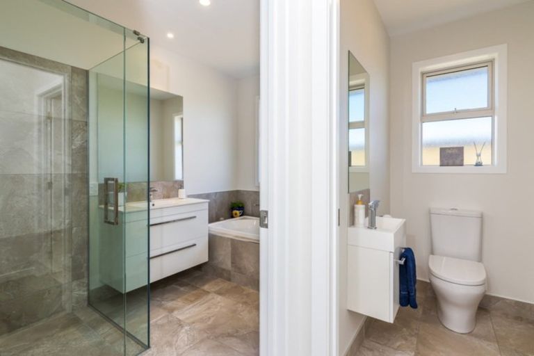 Photo of property in 11 Raupo Crescent, Wharewaka, Taupo, 3330