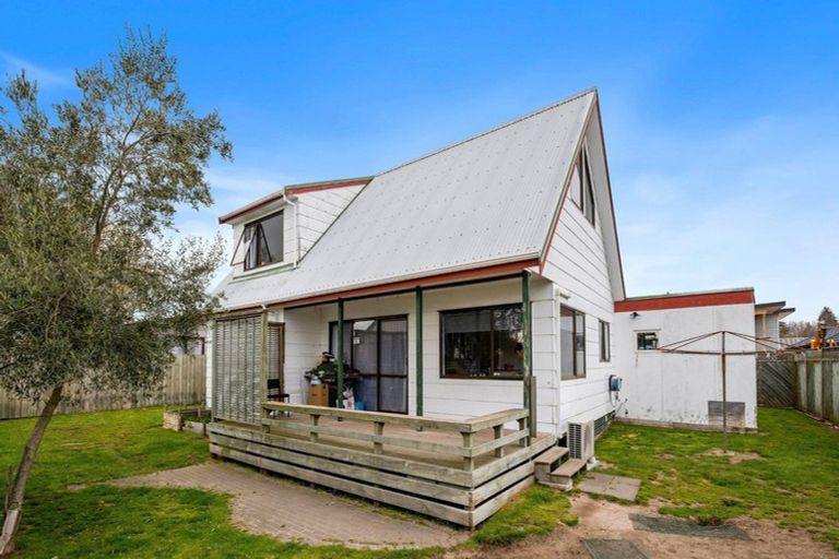 Photo of property in 49c Tarewa Road, Rotorua, 3010