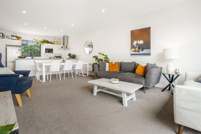 Photo of property in 22 Hobsonville Point Road, Hobsonville, Auckland, 0616