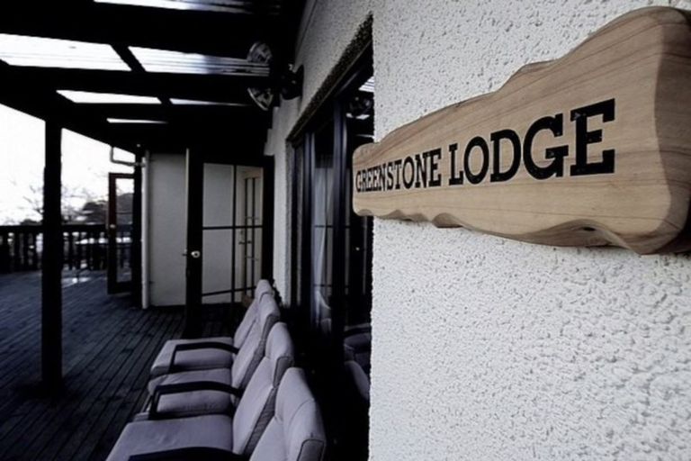 Photo of property in 36 Greenstone Place, Fernhill, Queenstown, 9300