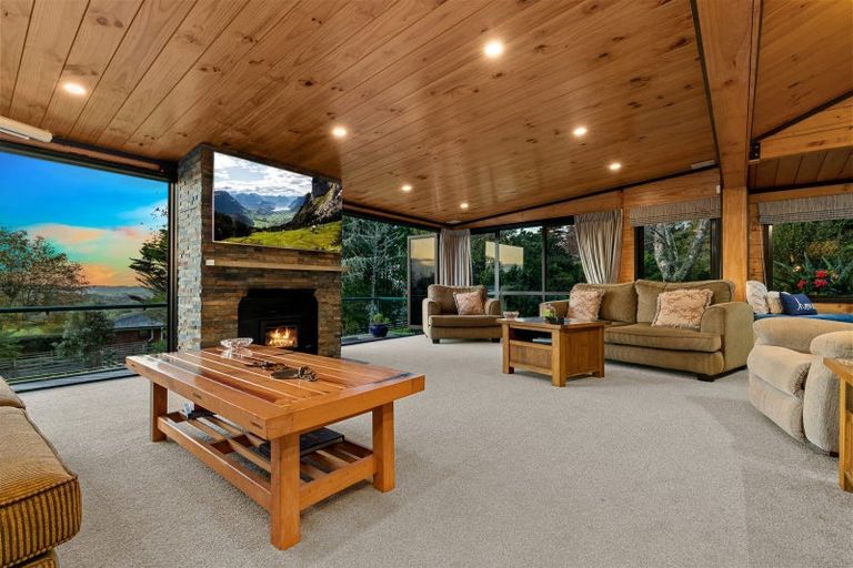 Photo of property in 77 Awanui Rise, Papakura, 2582