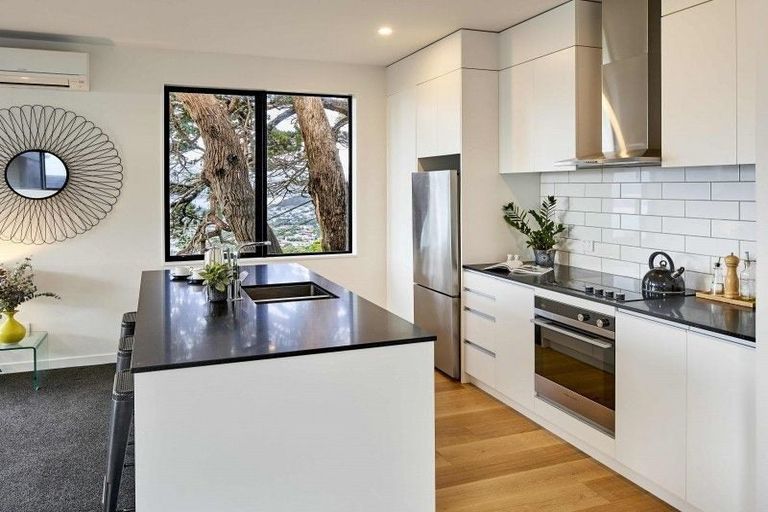 Photo of property in 5/80 Seatoun Heights Road, Seatoun, Wellington, 6022