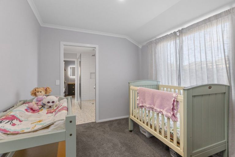 Photo of property in 4 Tawhai Crescent, Wharewaka, Taupo, 3330