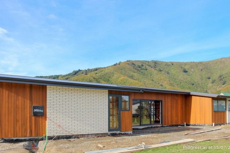 Photo of property in 11b Beach Road, Waikawa, Picton, 7220