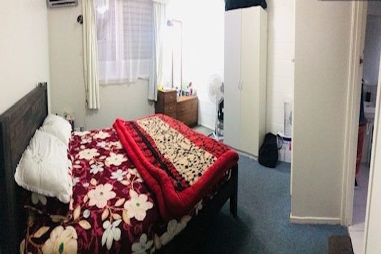 Photo of property in 7 Aratonga Avenue, Greenlane, Auckland, 1051