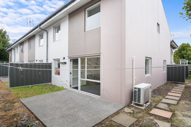 Photo of property in 2/340 Lincoln Road, Addington, Christchurch, 8024