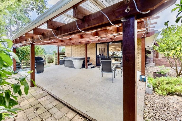 Photo of property in 23 Jacks Bush Road, Waikanae, 5391
