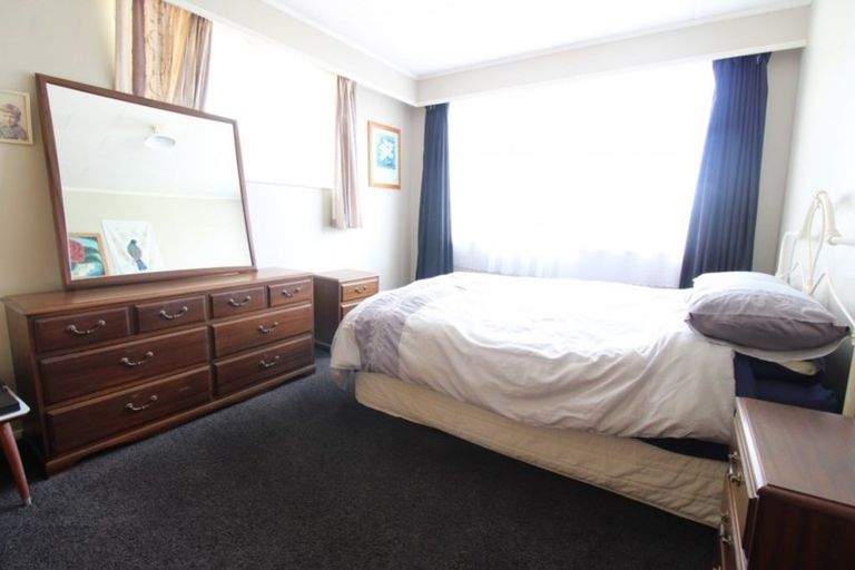 Photo of property in 17 Grange Street, Winton, 9720