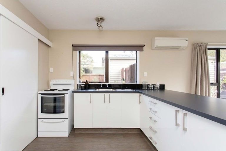 Photo of property in 2/109a Queenspark Drive, Parklands, Christchurch, 8083