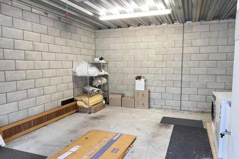 Photo of property in 29 Ballantrae Place, Thorndon, Wellington, 6011