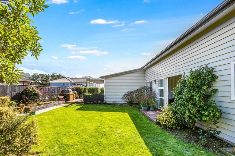 Photo of property in 13 Kepler Way, Aotea, Porirua, 5024